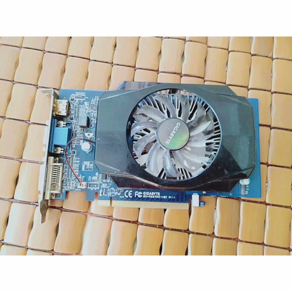 Thanh lý nguyên đóng linh kiện pc mua ngoài đồng nát cho các bác .