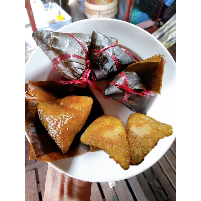 Bánh Ú Nước Tro