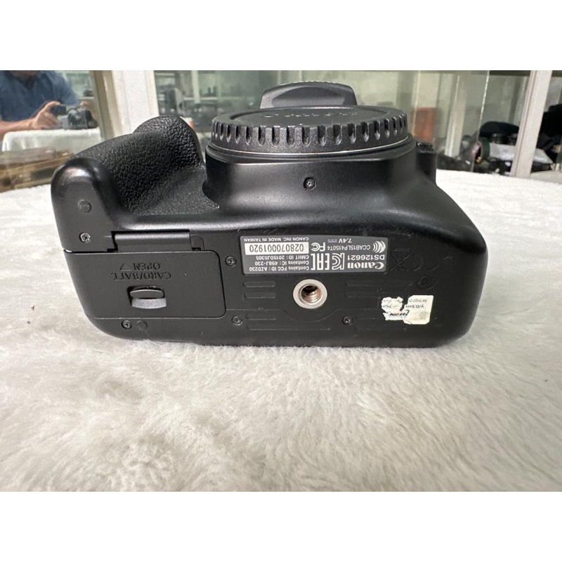 Máy ảnh Canon 1300D  mới 98%