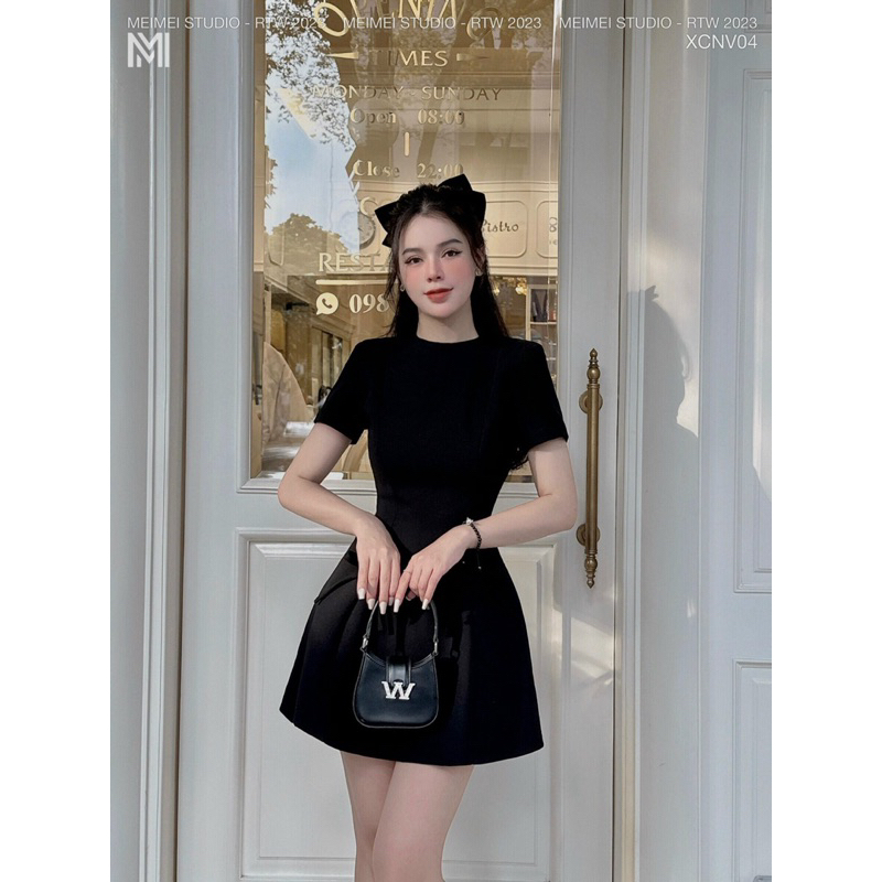 Váy xòe đính nơ