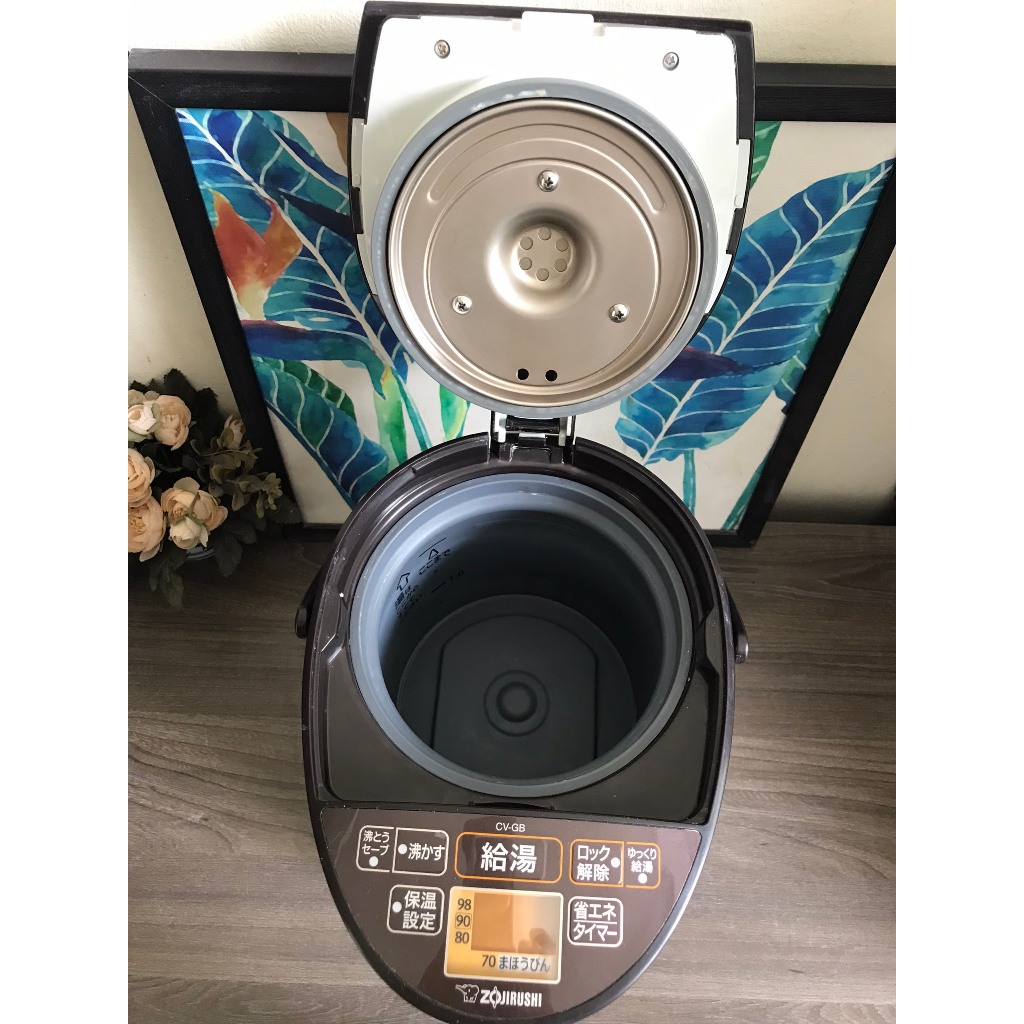 Bình thủy Nhật bãi Zojirushi CV-GB đời cao 2019, 2.2l dùng điện 100V, phải cắm qua bộ đổi nguồn, ngoại hình mới trên 90%
