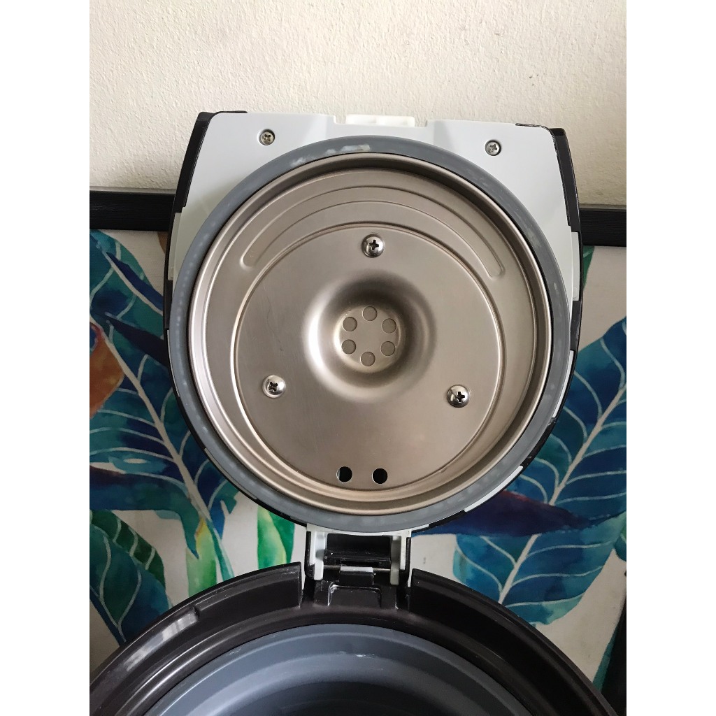 Bình thủy Nhật bãi Zojirushi CV-GB đời cao 2019, 2.2l dùng điện 100V, phải cắm qua bộ đổi nguồn, ngoại hình mới trên 90%