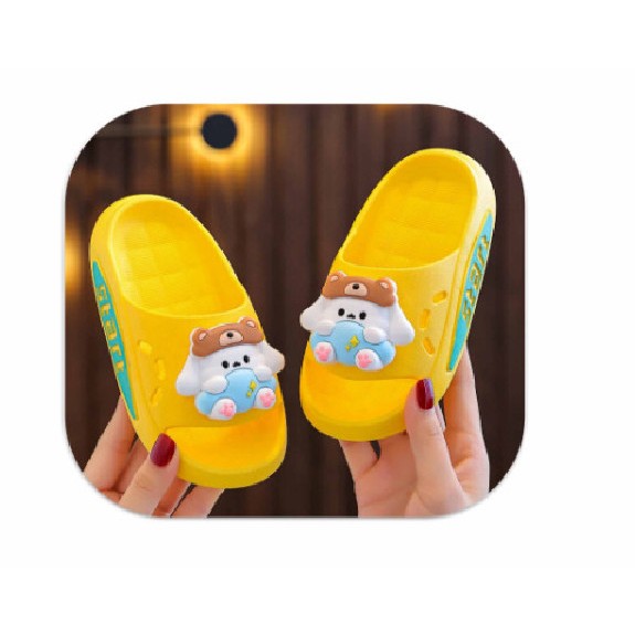 Dép Sandal Chống Trượt Thoải Mái Chống Mài Mòn Họa Tiết Hoạt Hình Dễ Thương Cho Bé Gái Bé Trai
