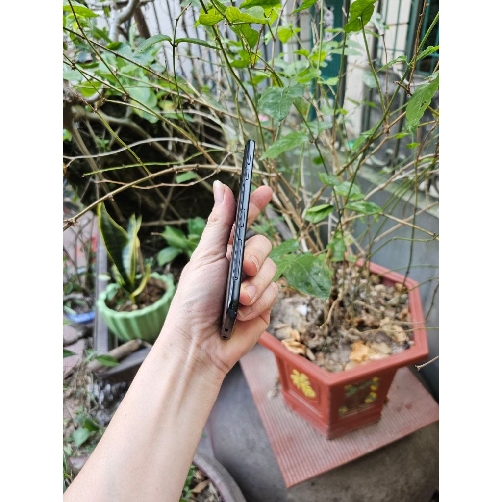 Điện thoại samsung galaxy j600 j6 2018 máy tân trang đẹp trên 95%