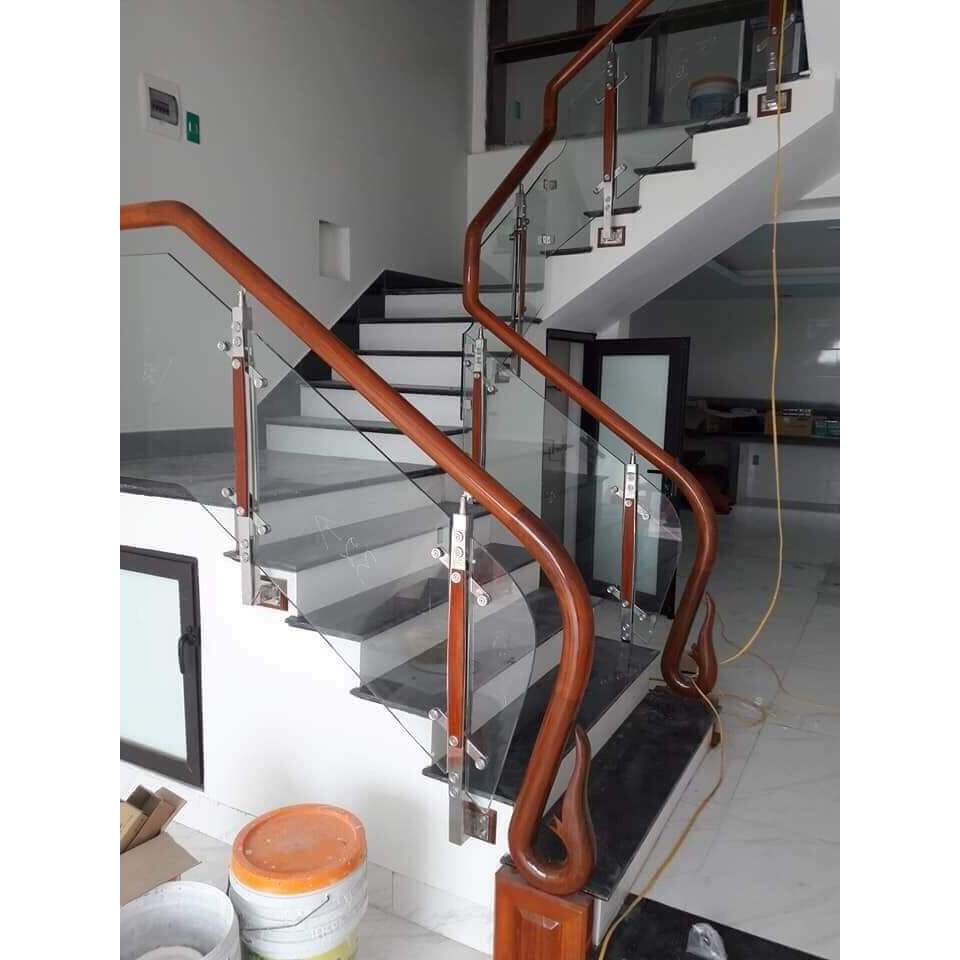 Trụ kính cầu thang , lan can gỗ Inox 304 chân mặt và chân hông.