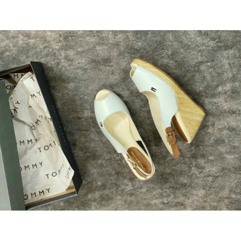 Giày sandal Tommy Hilfiger