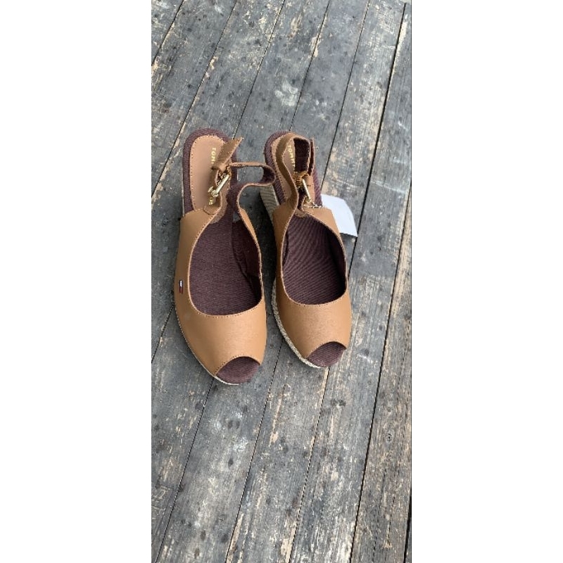 Giày sandal Tommy Hilfiger