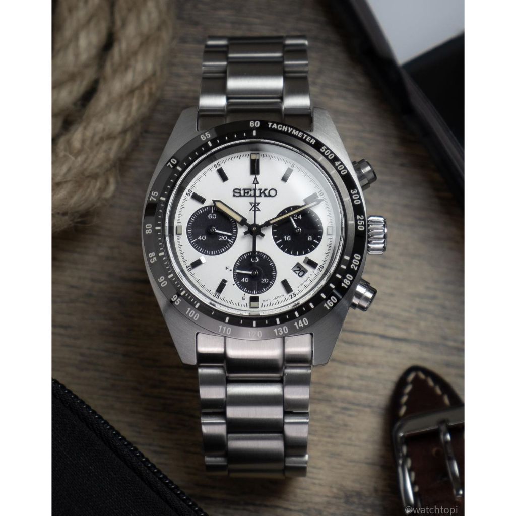 Đồng hồ nam chính hãng Seiko Panda SSC813 Prospex Speedtimer Solar Chronograph- Máy pin - Kính Sapphire