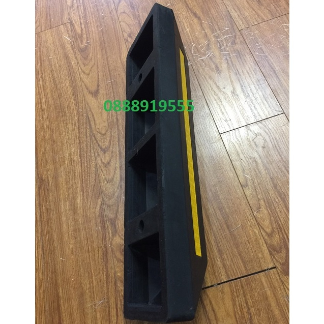 Chặn lùi cao su hai vạch _ KT : 560x150x100mm