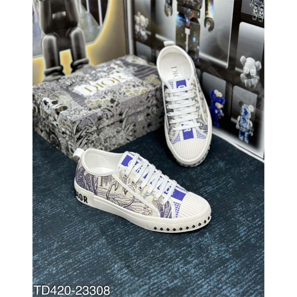 Giày Sneaker Nam Thêu Logo Đế Cao Su Cực Hot Trend