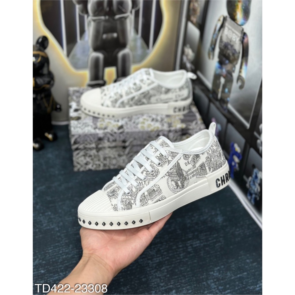 Giày Sneaker Nam Thêu Logo Đế Cao Su Cực Hot Trend