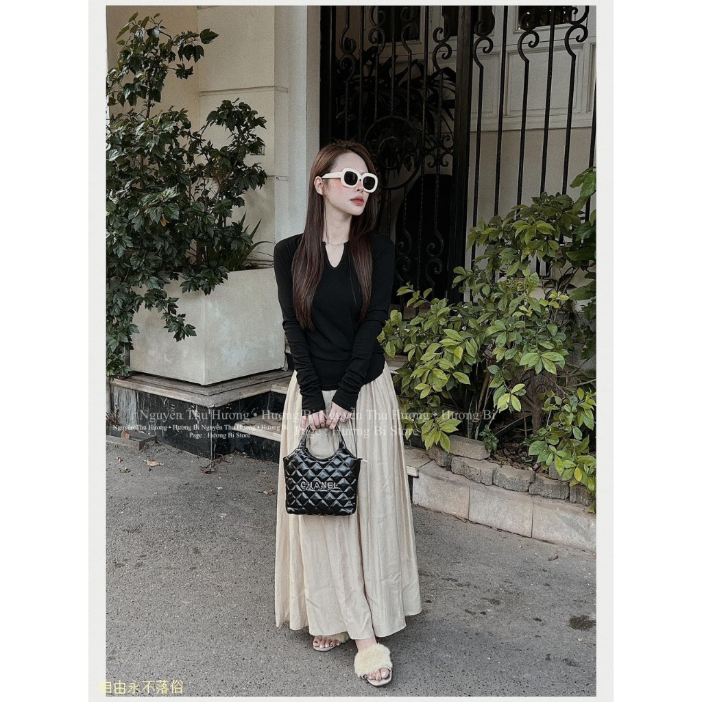 SET ÁO ĐEN TAY DÀI GÂN TĂM BODY XẺ V + DÂY SỌC QUÀNG CỔ + CHÂN VÁY MIDI KEM SUÔNG