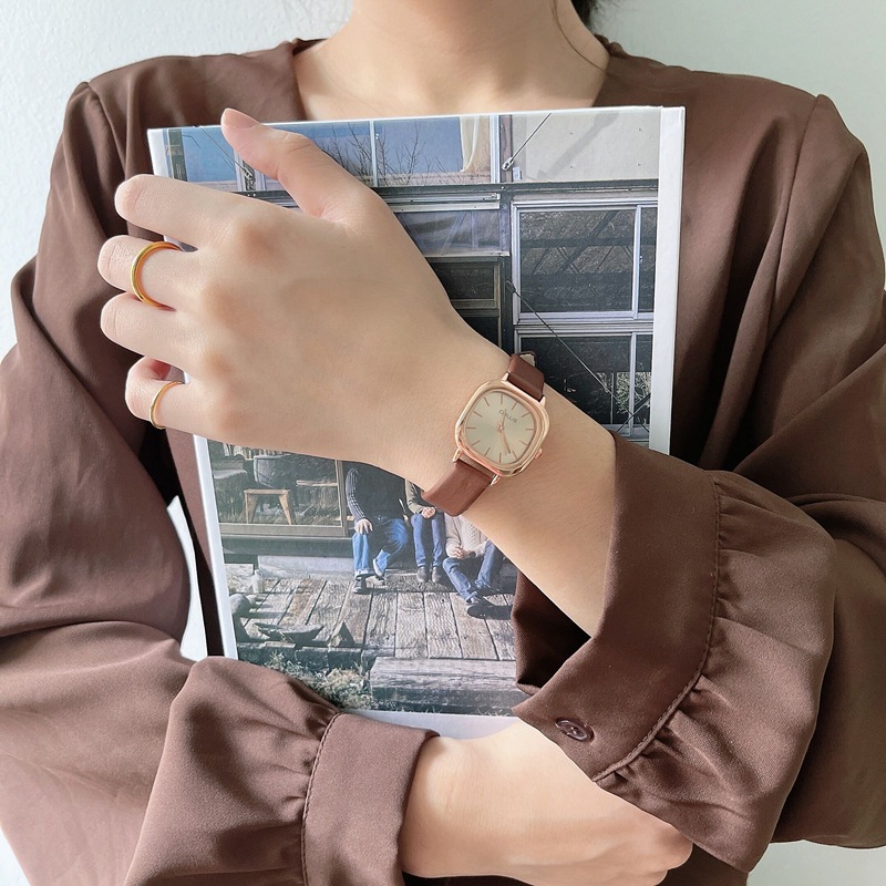 Đồng Hồ Nữ Dây Da Cao Cấp Mặt Vuông Thanh Lịch DH20