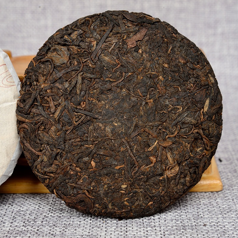 Bánh trà chín nụ vàng xuất xứ Vân Nam 100g 1 bánh