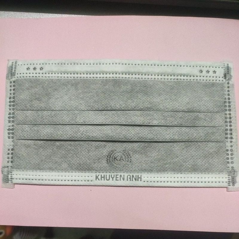 Khẩu trang thời thượng