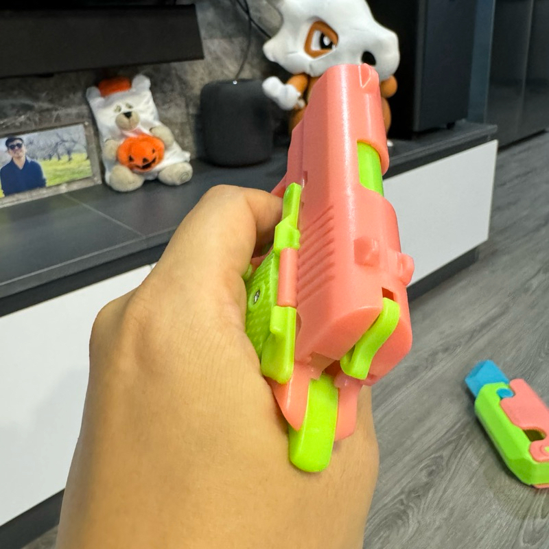 Súng Cà Rốt M1911 In 3D Súng Củ Cải Đồ Chơi Vô Tri Súng Trọng Lực Giải Tỏa Stress