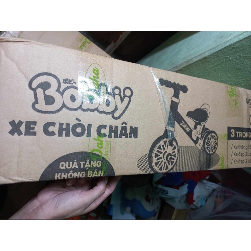 Xe chòi có đồ chơi