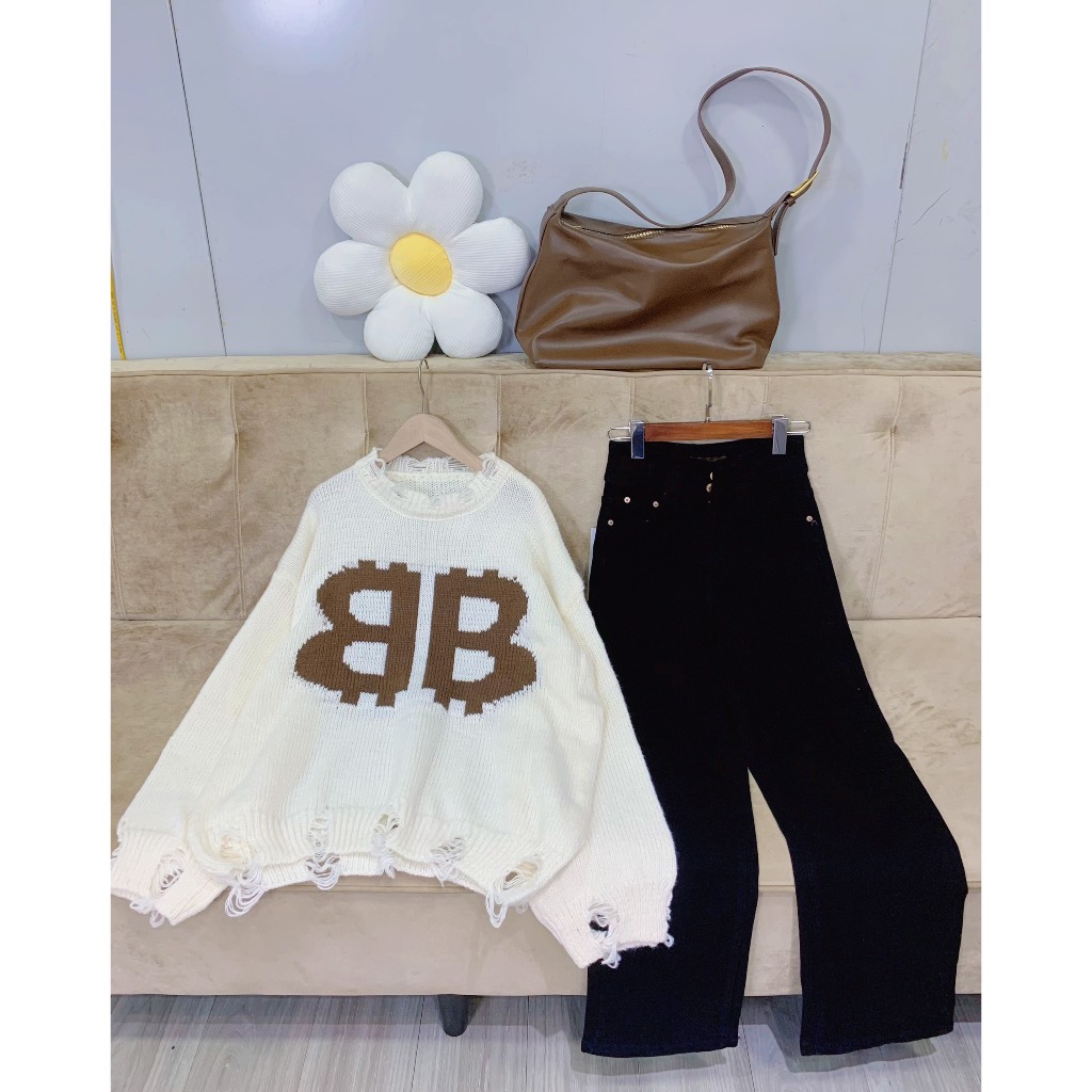 Áo len chữ B siêu hot thời trang thu đông 2023