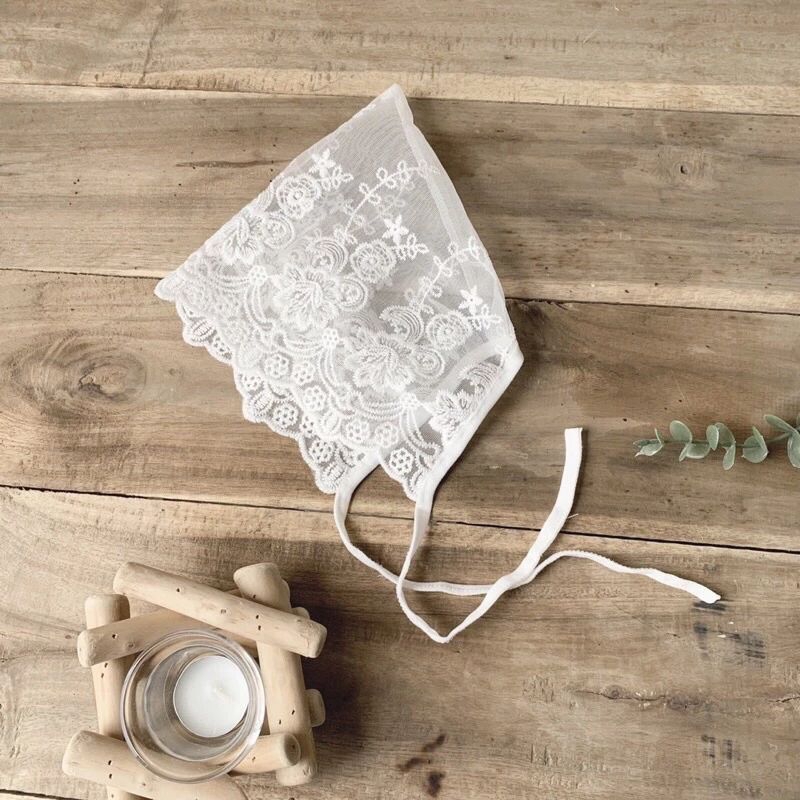 Bodysuit dày tay phối ren chất liệu cotton thun gân cho bé gái sơ sinh