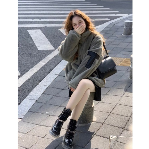 ÁO KHOÁC LÔNG XÁM PHỐI CHỮ TO SIÊU XINH CHẤT SIÊU ẤM MẶC ĐÔI SIÊU ĐẸP