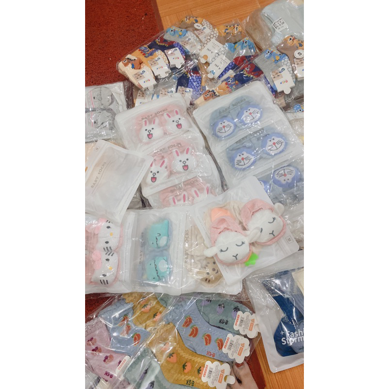 Tất hình thú cho bé