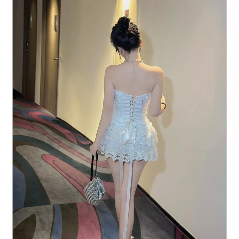 Set áo cúp ngực bèo đan dây lưng chân váy ren tầng