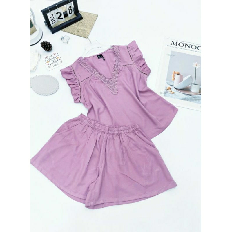 BỘ ĐÙI MÀU REN - LANH HÀN CAO CẤP VNXK F21