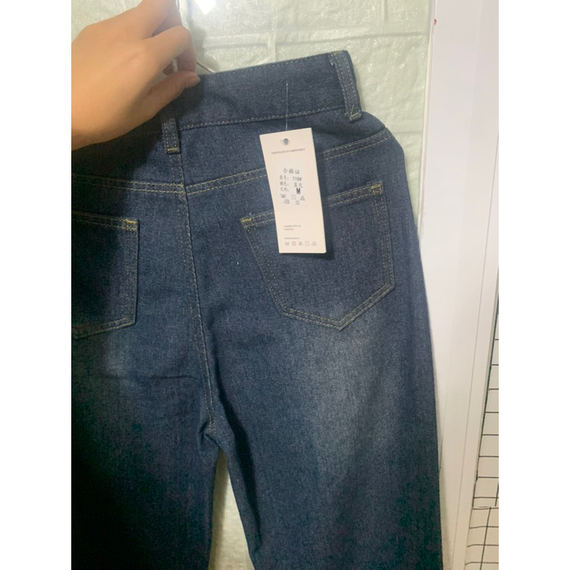 Quần jean nữ màu retro