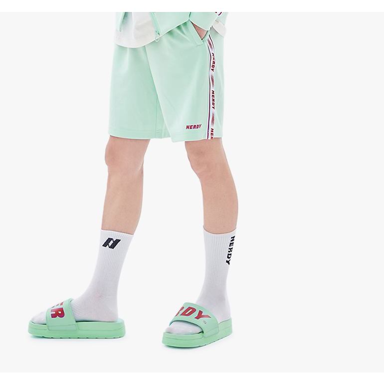Quần short Nerdy. Mẫu unisex dành cho cả nam và nữ. Hàng chính hãng, xịn 100%.