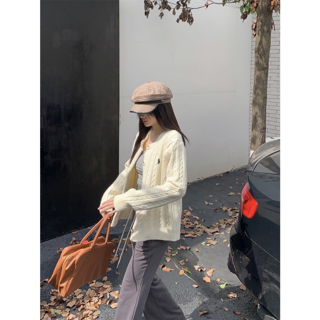 Áo cardigan len thừng dầy dặn thêu ngựa freesize hàng QC loại 1, Áo khoác len thừng dài tay cổ tròn có cúc Shine.Clothes