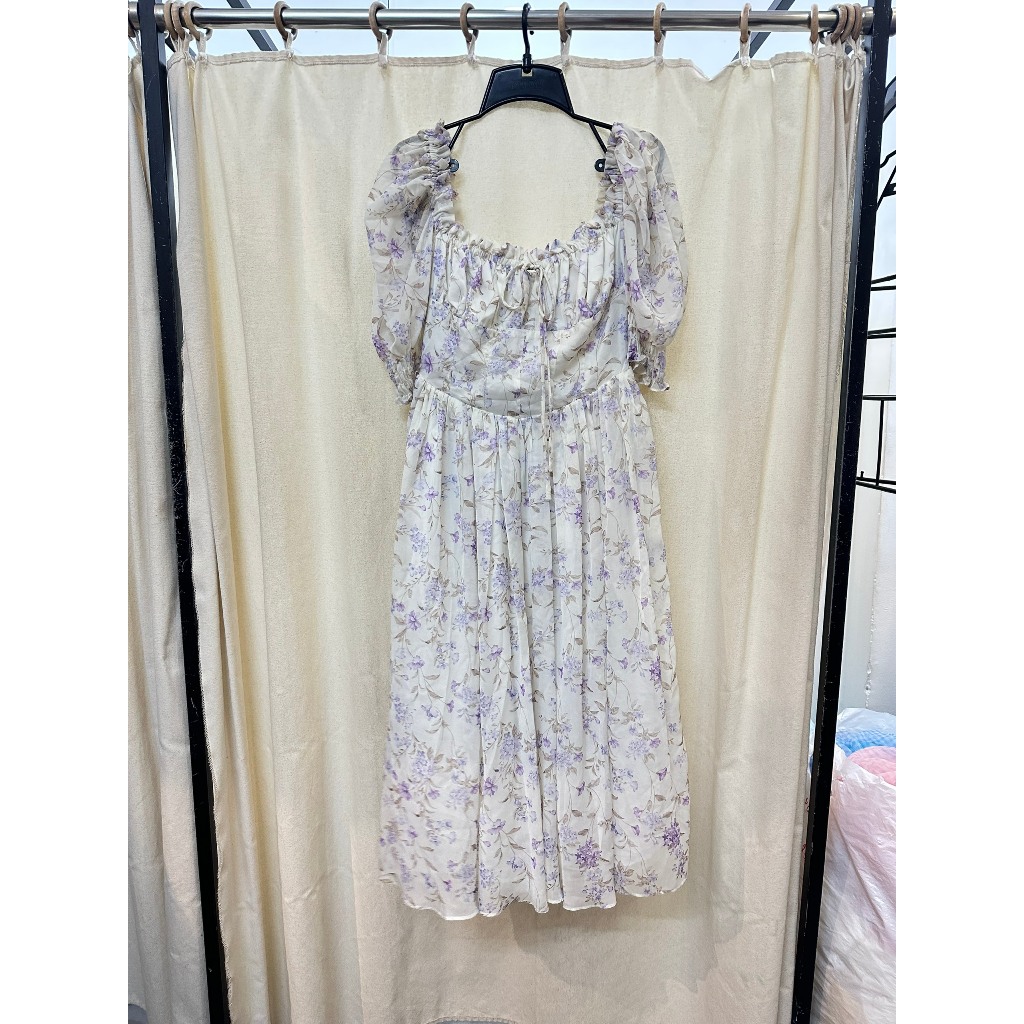 THANH LÝ  - Váy hoa tím