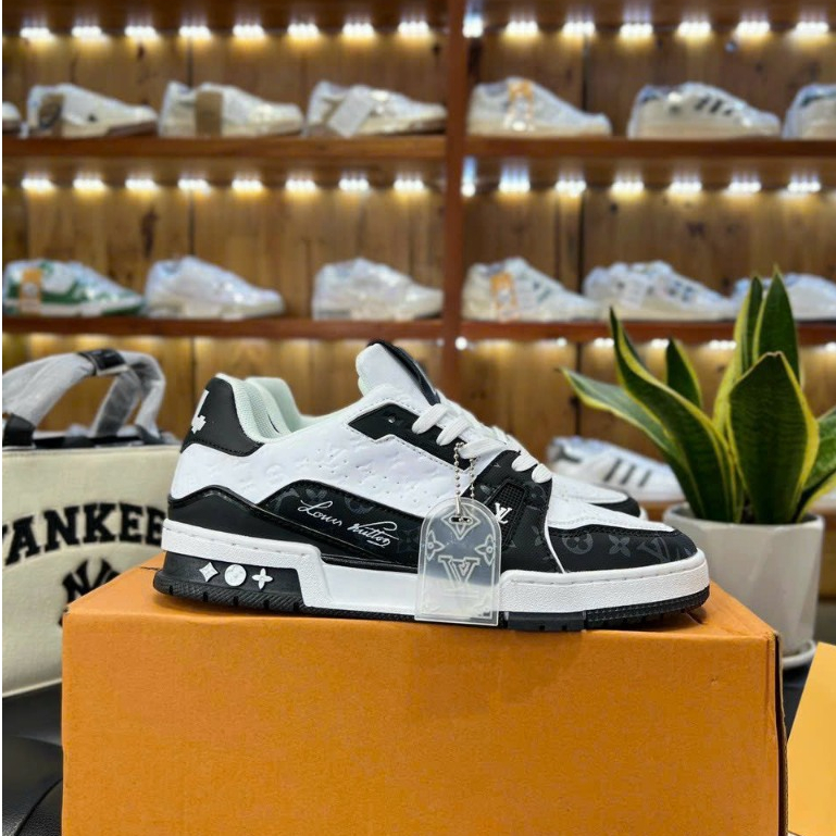 Giày Thể Thao LV 54 Trainer Signature Black White Đen Trắng Bản Cao Cấp 2023