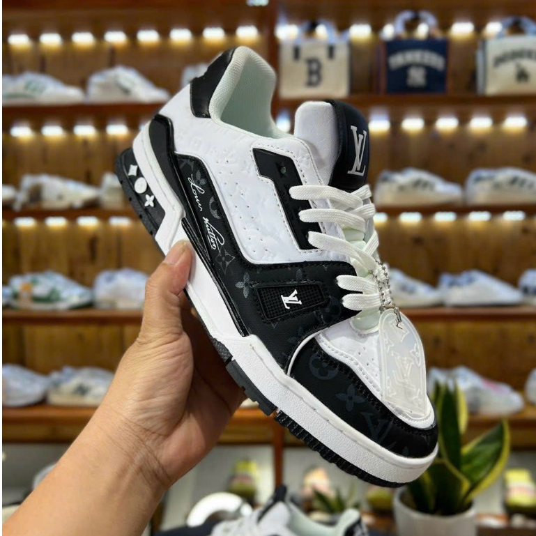 Giày Thể Thao LV 54 Trainer Signature Black White Đen Trắng Bản Cao Cấp 2023