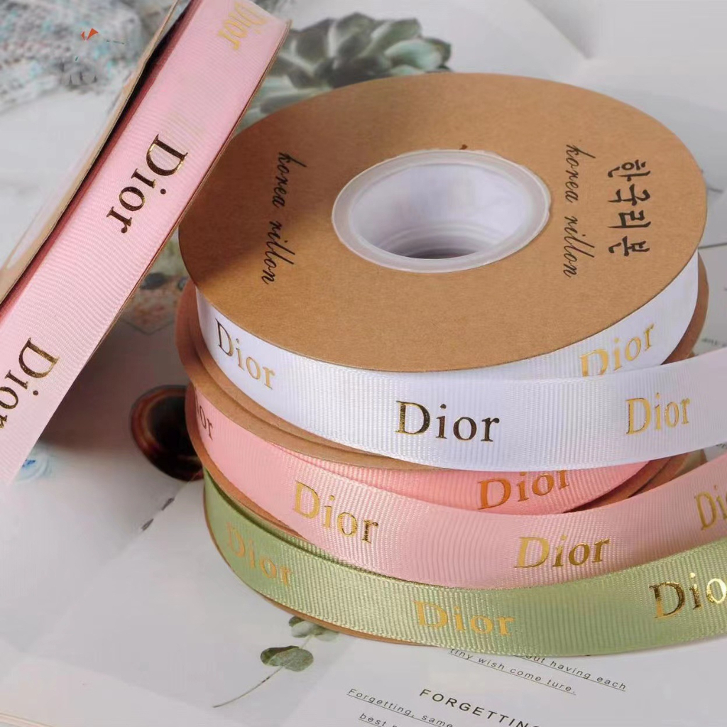 Cuộn ruy băng dài bản 2cm in chữ Dior nhũ vàng sang chảnh