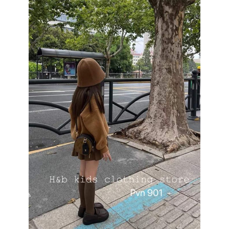 10 đến 30kg.set thu đông cho bé gái.hình thật trải sàn.set áo khoát +chan váy xếp ly