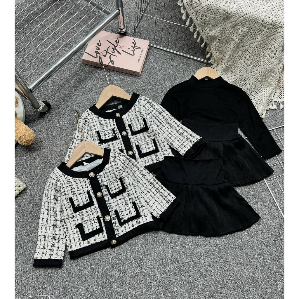 Set 3 chi tiết cho bé gái gồm áo khoác chất liệu DẠ + áo trong cotton xịn xò + chân váy xếp li có quần bảo hộ