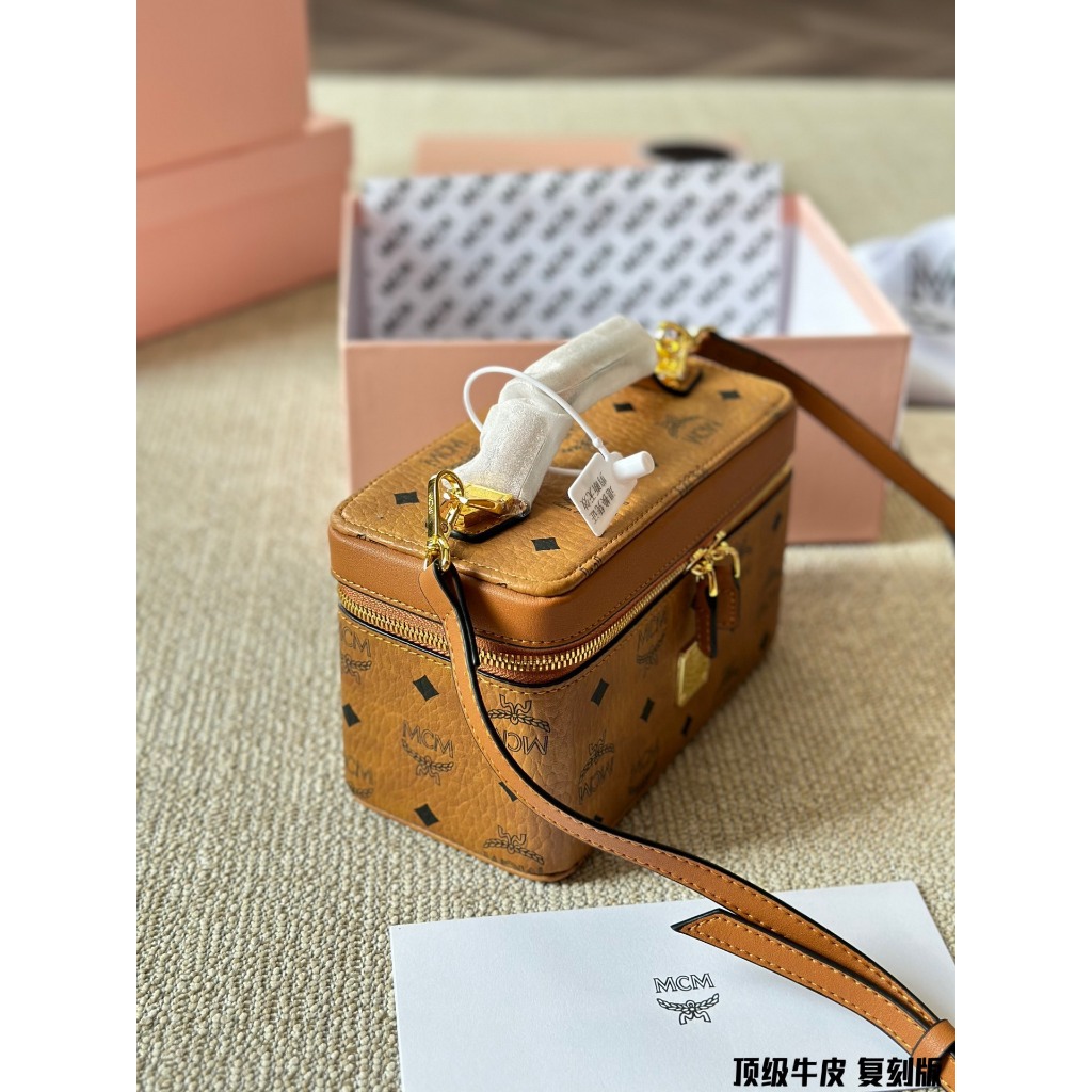 TÚI M.CM VANITY SZ 20