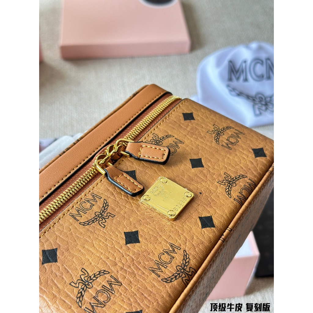 TÚI M.CM VANITY SZ 20