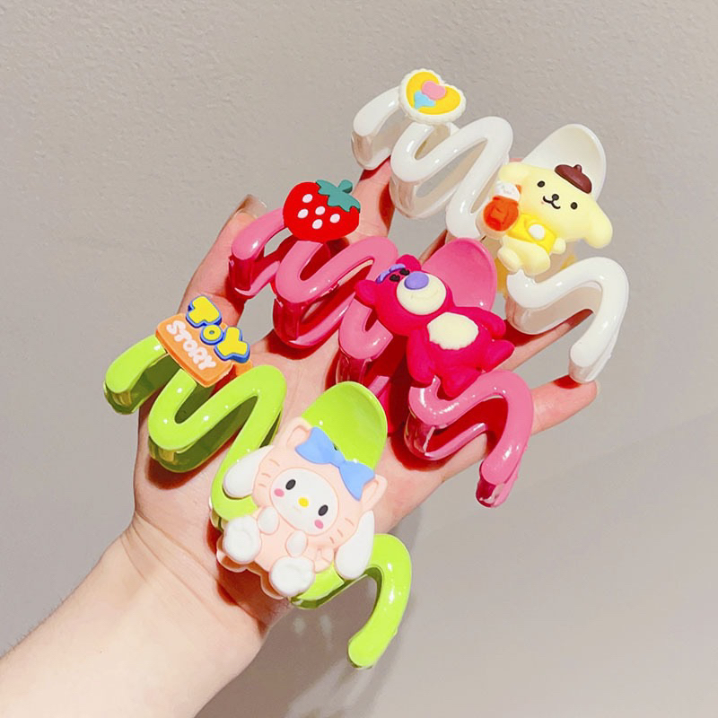Kẹp Tóc Gợn Sóng Hình Gấu Dâu / Toy Story