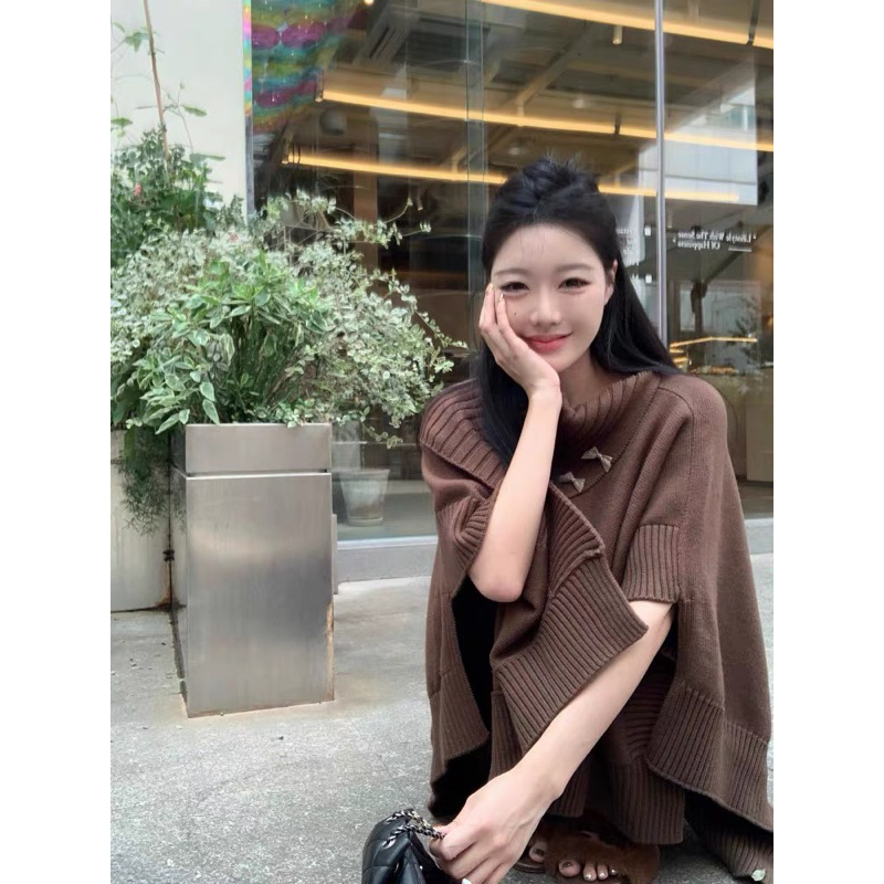 ÁO LEN CAPE PHONG CÁCH THỜI TRANG CHO NỮ TRONG MÙA THU ĐÔNG NĂM 2023💐