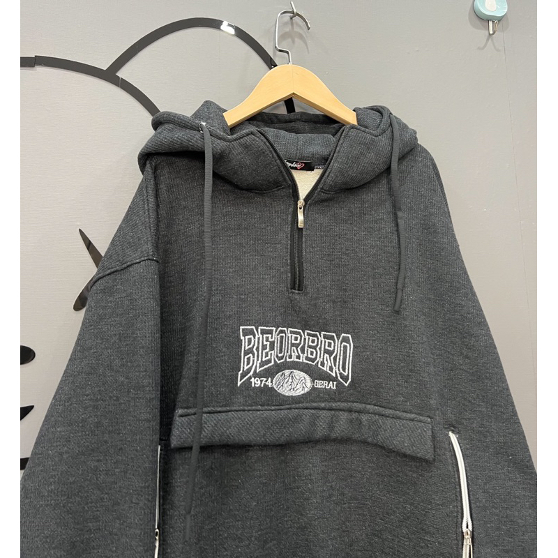 Áo nỉ hoodie BEO