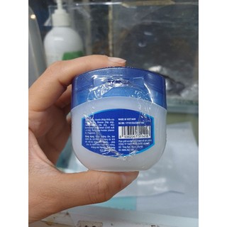 Vaselin sáp nẻ làm mềm da Skin E