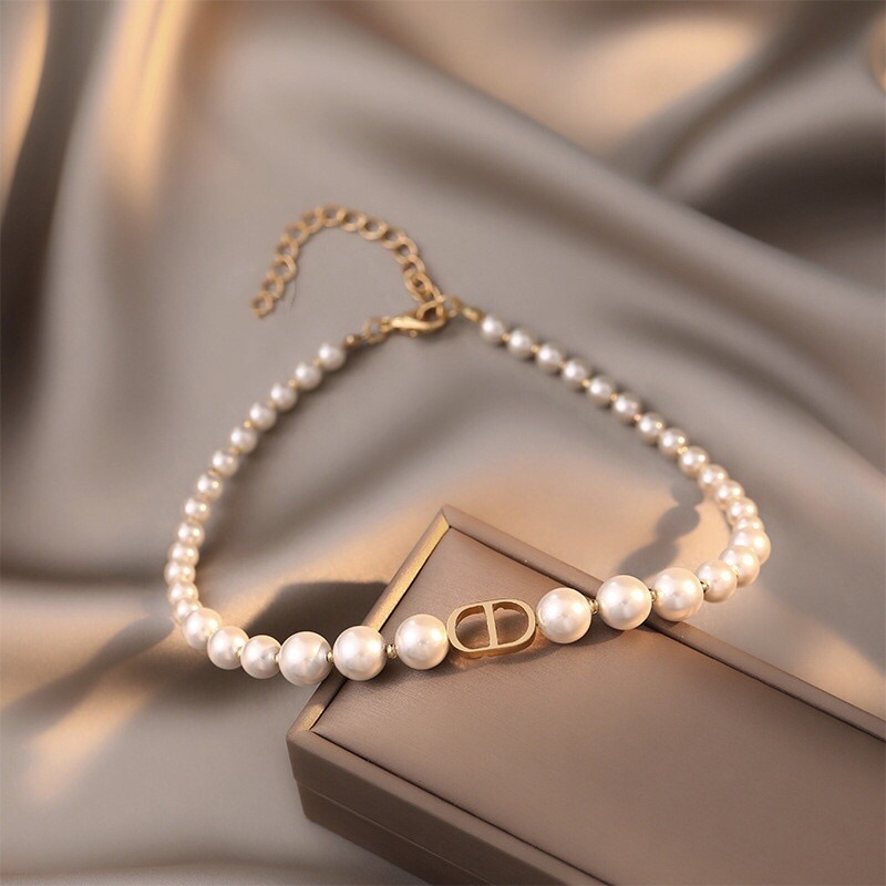 Dây chuyền chocker mặt CD sang trọng phong cách