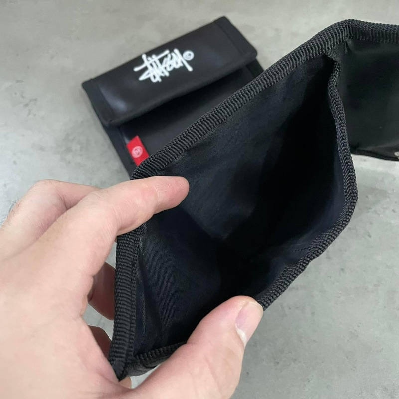 Ví FAFIC thêu màu đen