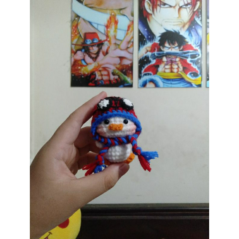 Vịt đội mũ người nhện mini bằng len