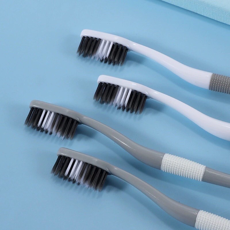 Hộp 8 Bàn Chải Đánh Răng 2 Đầu Kèm Cạo Lưỡi