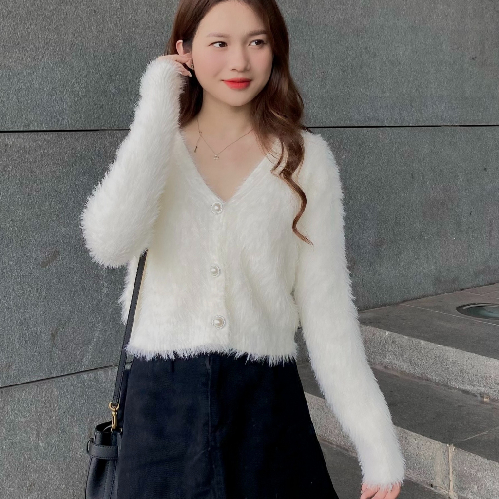 Áo Cardigan Len Nữ Dáng Croptop Lông Ngắn Đính Cúc Ngọc Thời Trang, Áo Len Thiết Kế Sang Chảnh
