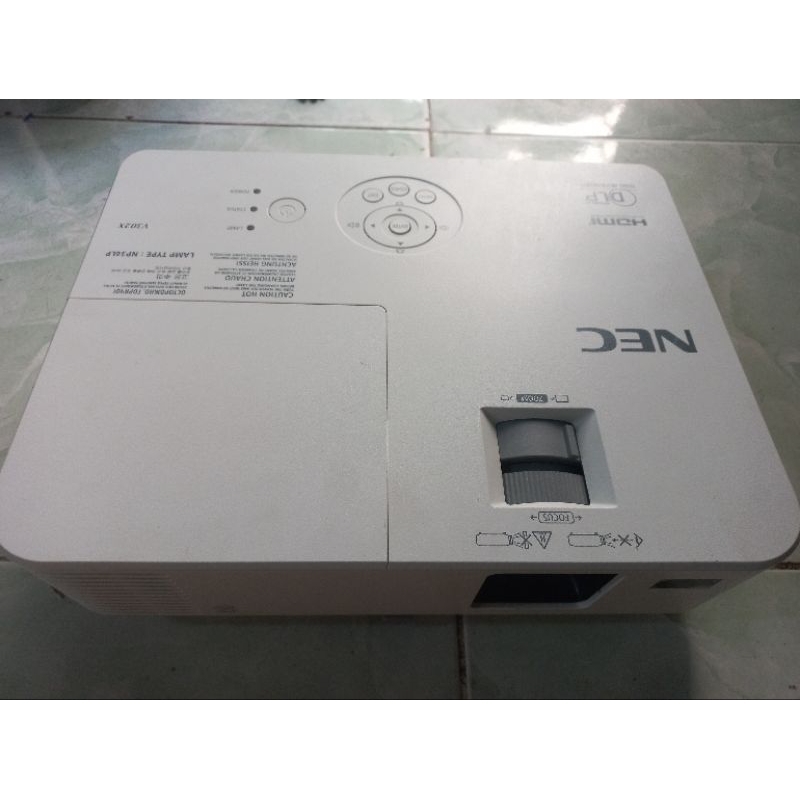 Máy chiếu cũ Nec v302x như mới giá rẻ