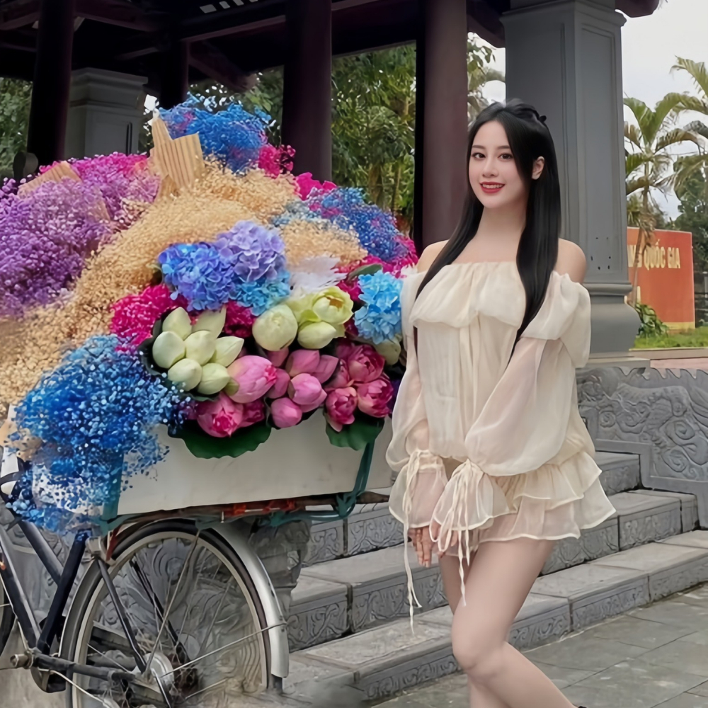 Set váy xoè tầng áo trễ vai bo chun dài tay loe thắt dây, áo có viền trên siêu bánh bèo xinh xắn