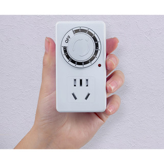 Ổ cắm hẹn giờ bằng cơ 958 công suất 10a/220v